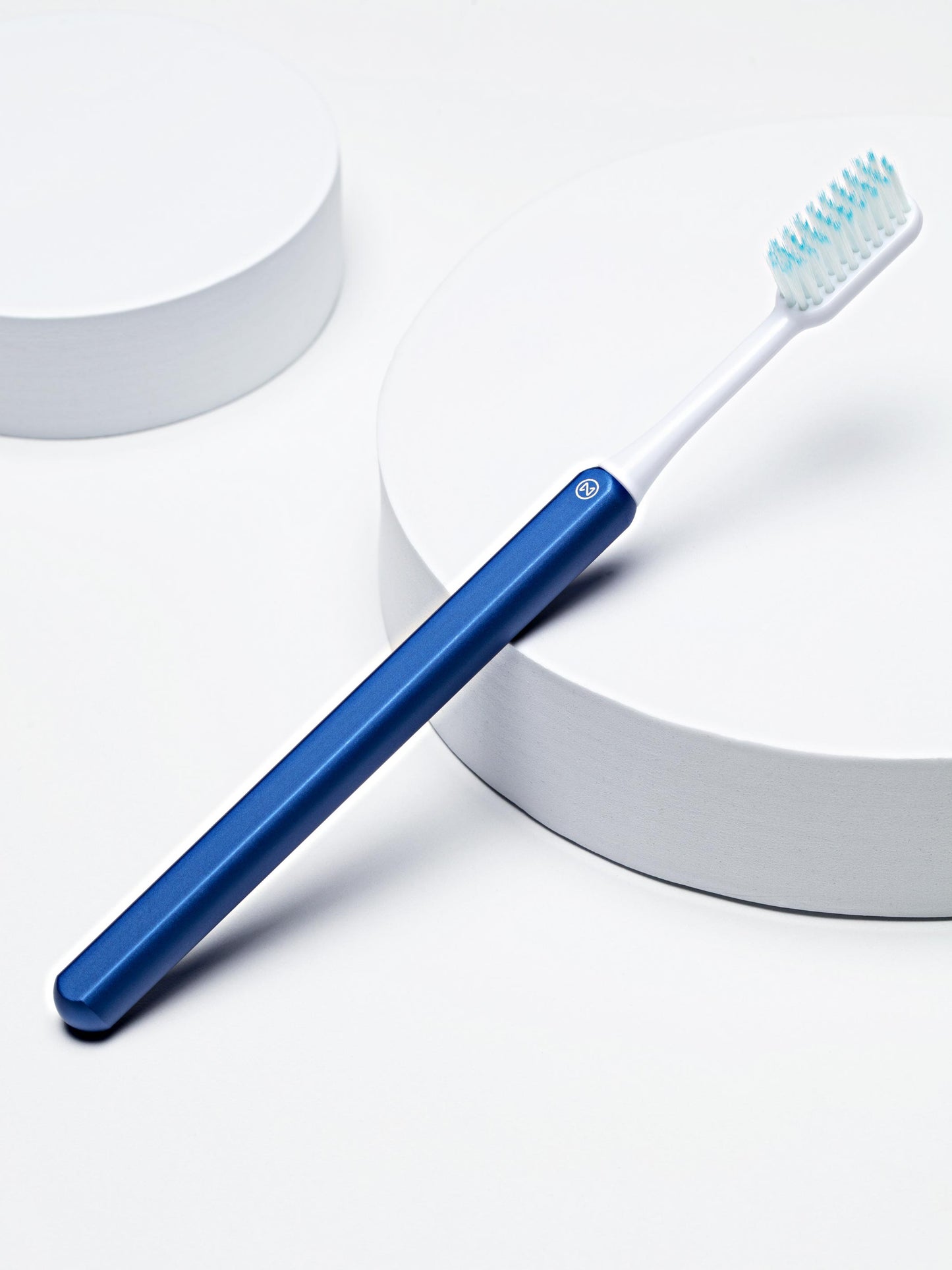 Nada Ocean Blue Toothbrush + 2 brush heads