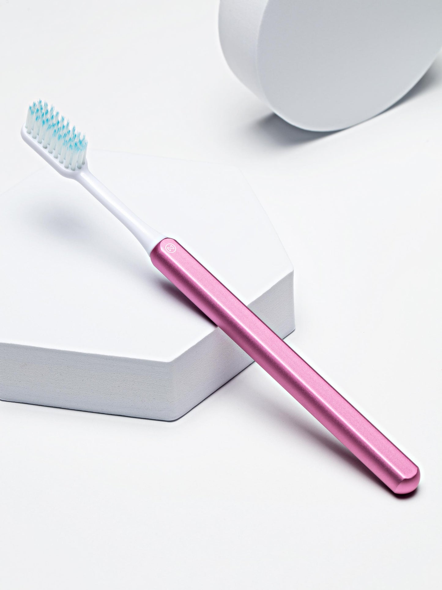 Nada Pink Toothbrush + 2 brush heads