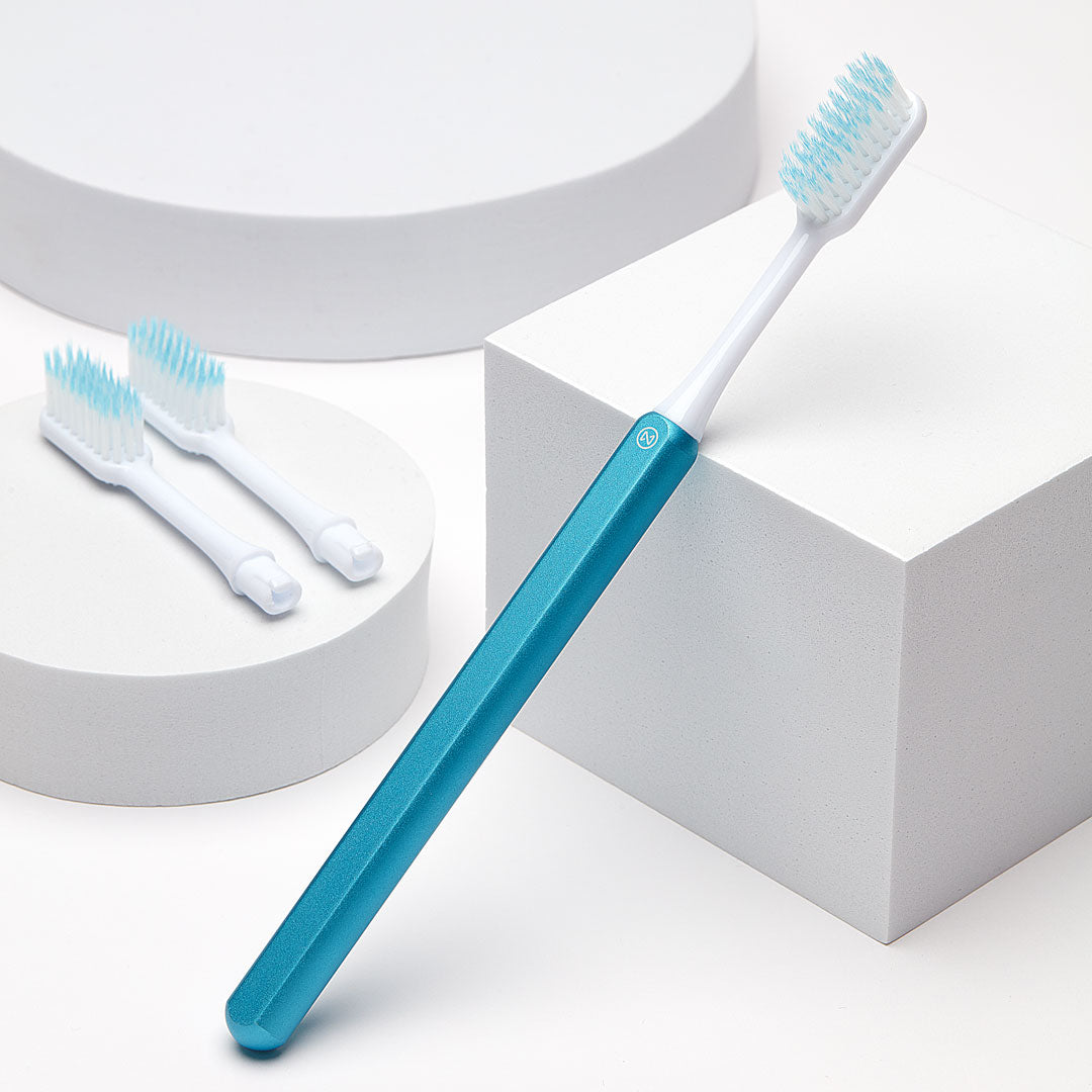 Nada Arctic Blue Toothbrush + 2 brush heads