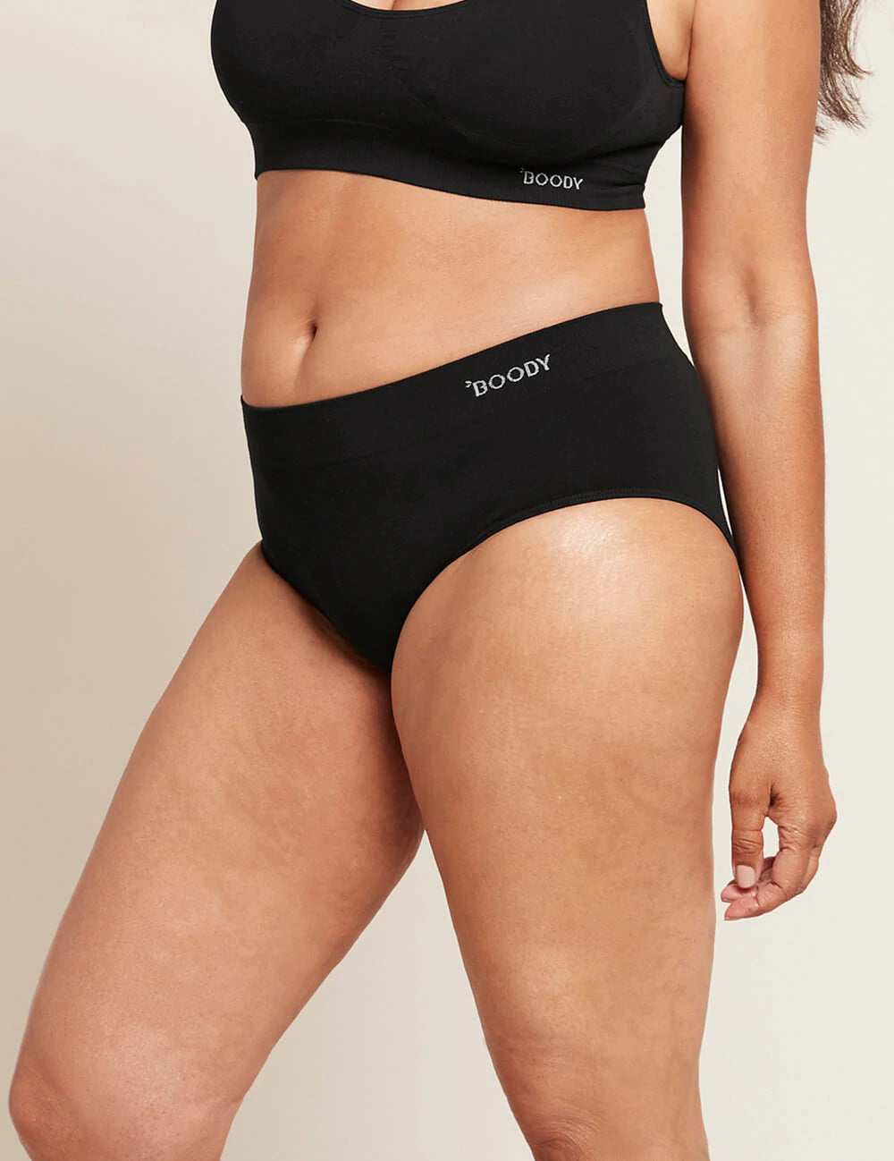 Midi Brief in Black